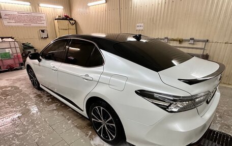 Toyota Camry, 2020 год, 3 500 000 рублей, 4 фотография