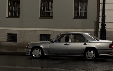 Mercedes-Benz W124, 1992 год, 450 000 рублей, 1 фотография