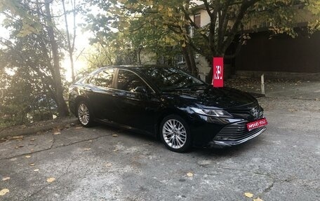 Toyota Camry, 2018 год, 2 950 000 рублей, 1 фотография