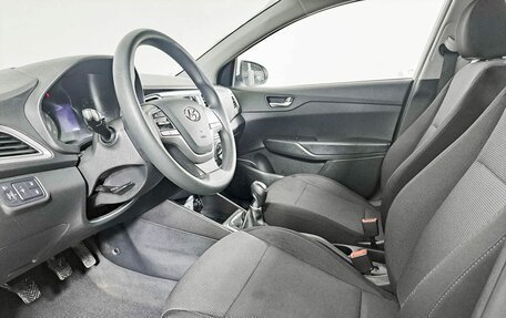 Hyundai Solaris II рестайлинг, 2021 год, 1 490 000 рублей, 20 фотография