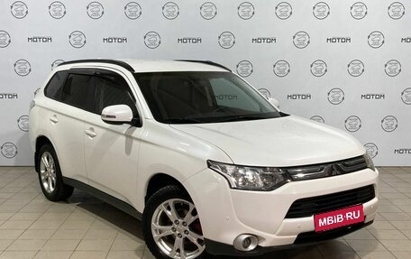 Mitsubishi Outlander III рестайлинг 3, 2012 год, 1 373 000 рублей, 1 фотография