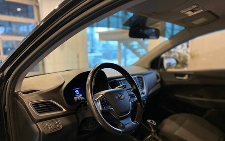 Hyundai Solaris II рестайлинг, 2017 год, 1 395 000 рублей, 23 фотография