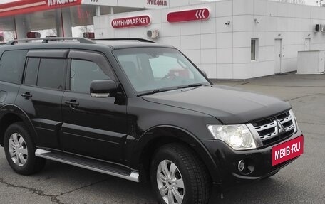 Mitsubishi Pajero IV, 2013 год, 2 390 000 рублей, 4 фотография