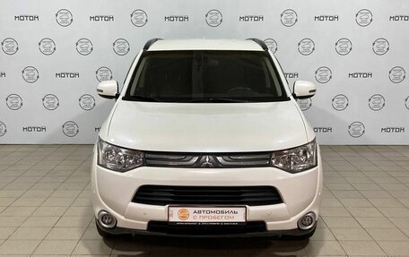 Mitsubishi Outlander III рестайлинг 3, 2012 год, 1 373 000 рублей, 8 фотография