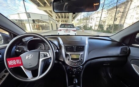 Hyundai Solaris II рестайлинг, 2013 год, 950 000 рублей, 5 фотография