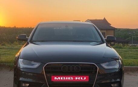 Audi A4, 2012 год, 1 300 000 рублей, 3 фотография