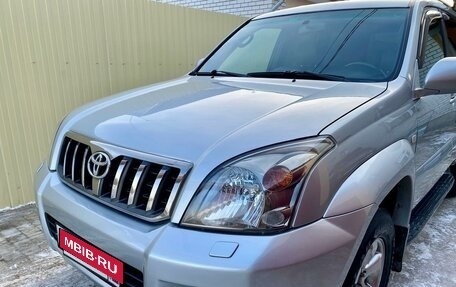 Toyota Land Cruiser Prado 120 рестайлинг, 2007 год, 1 940 000 рублей, 4 фотография