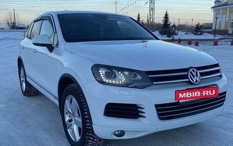 Volkswagen Touareg III, 2012 год, 2 000 000 рублей, 3 фотография