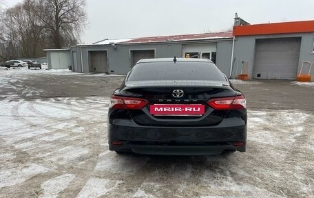 Toyota Camry, 2019 год, 2 450 000 рублей, 11 фотография