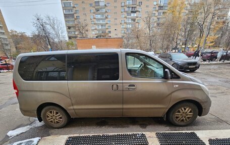 Hyundai H-1 II рестайлинг, 2015 год, 1 700 000 рублей, 5 фотография