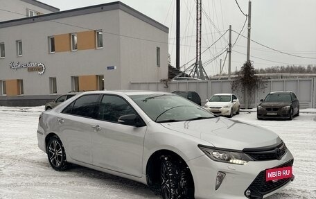 Toyota Camry, 2017 год, 3 000 000 рублей, 8 фотография