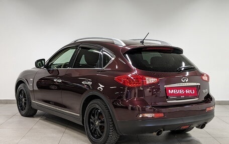 Infiniti QX50 I рестайлинг, 2015 год, 2 270 000 рублей, 7 фотография