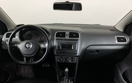 Volkswagen Polo VI (EU Market), 2016 год, 1 129 000 рублей, 13 фотография