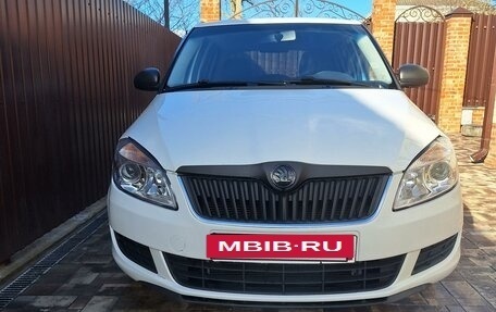 Skoda Fabia II, 2011 год, 550 000 рублей, 2 фотография