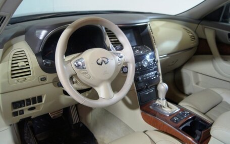 Infiniti FX II, 2010 год, 1 650 000 рублей, 9 фотография