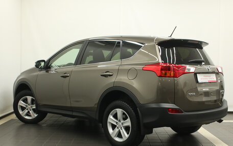 Toyota RAV4, 2013 год, 2 369 000 рублей, 11 фотография