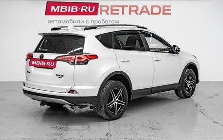 Toyota RAV4, 2018 год, 2 650 000 рублей, 5 фотография