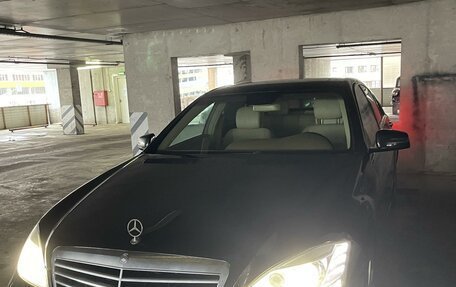 Mercedes-Benz S-Класс, 2010 год, 2 100 000 рублей, 1 фотография