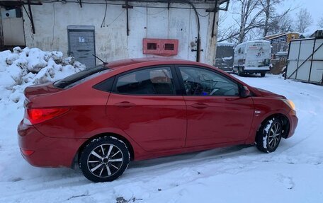 Hyundai Solaris II рестайлинг, 2011 год, 570 000 рублей, 4 фотография