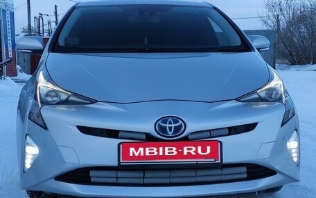 Toyota Prius IV XW50, 2016 год, 1 700 000 рублей, 27 фотография