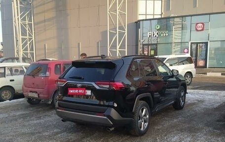 Toyota RAV4, 2019 год, 3 300 000 рублей, 2 фотография