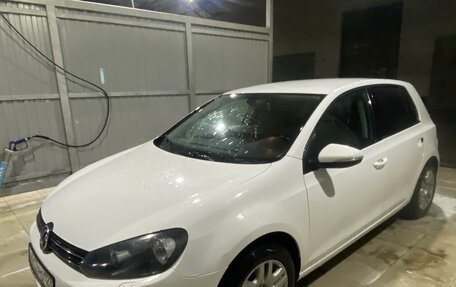 Volkswagen Golf VI, 2012 год, 940 000 рублей, 2 фотография