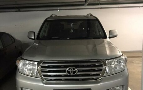 Toyota Land Cruiser 200, 2011 год, 3 100 000 рублей, 6 фотография