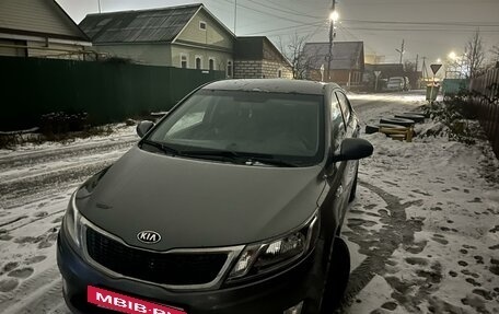 KIA Rio III рестайлинг, 2013 год, 930 000 рублей, 2 фотография