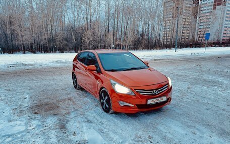 Hyundai Solaris II рестайлинг, 2015 год, 1 099 000 рублей, 23 фотография