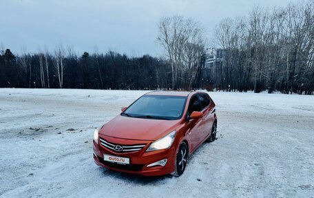 Hyundai Solaris II рестайлинг, 2015 год, 1 099 000 рублей, 24 фотография