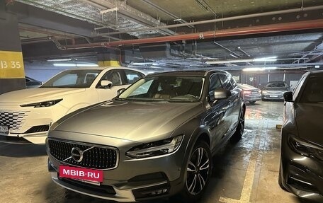 Volvo V90 Cross Country I рестайлинг, 2019 год, 5 000 000 рублей, 36 фотография