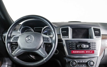 Mercedes-Benz M-Класс, 2011 год, 2 400 000 рублей, 11 фотография