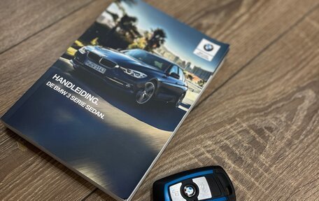 BMW 3 серия, 2018 год, 2 300 000 рублей, 14 фотография