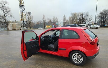 Ford Fiesta, 2007 год, 440 000 рублей, 2 фотография