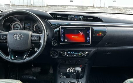 Toyota Hilux VIII, 2018 год, 3 500 000 рублей, 12 фотография