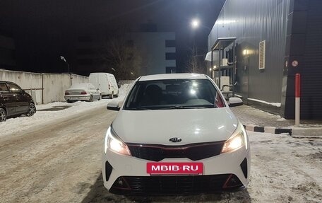 KIA Rio IV, 2021 год, 1 850 000 рублей, 3 фотография