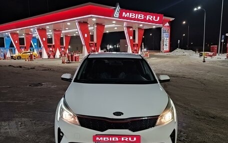 KIA Rio IV, 2021 год, 1 850 000 рублей, 4 фотография