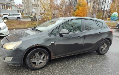 Opel Astra J, 2010 год, 440 000 рублей, 3 фотография