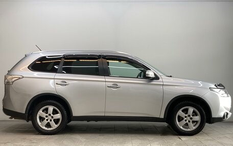 Mitsubishi Outlander III рестайлинг 3, 2014 год, 1 795 000 рублей, 5 фотография