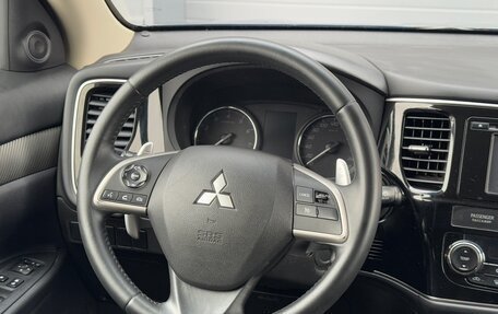 Mitsubishi Outlander III рестайлинг 3, 2013 год, 1 340 000 рублей, 13 фотография