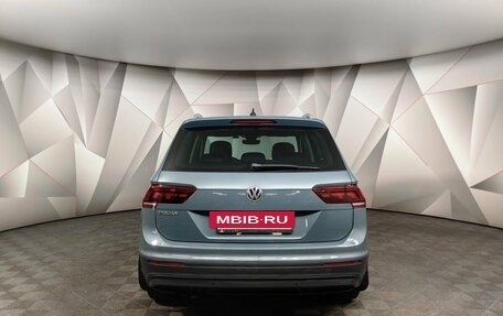 Volkswagen Tiguan II, 2019 год, 2 375 000 рублей, 8 фотография