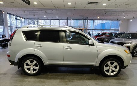 Mitsubishi Outlander III рестайлинг 3, 2007 год, 1 099 000 рублей, 4 фотография