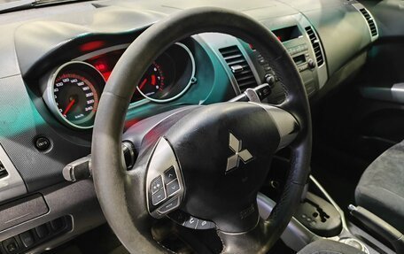 Mitsubishi Outlander III рестайлинг 3, 2007 год, 1 099 000 рублей, 14 фотография