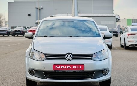 Volkswagen Polo VI (EU Market), 2013 год, 820 000 рублей, 2 фотография