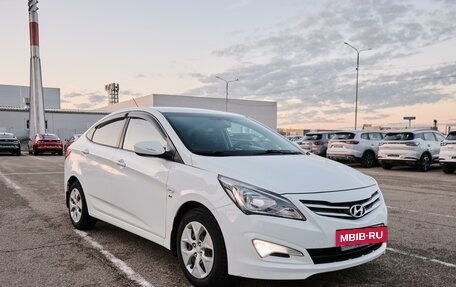 Hyundai Solaris II рестайлинг, 2016 год, 1 070 000 рублей, 3 фотография