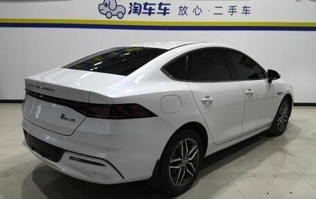 BYD Qin, 2021 год, 1 700 000 рублей, 3 фотография