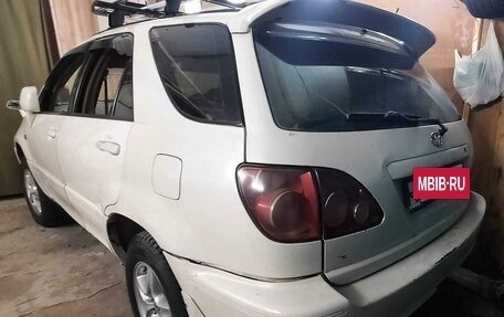 Toyota Harrier, 2000 год, 650 000 рублей, 3 фотография