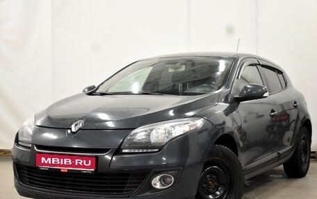 Renault Megane III, 2013 год, 850 000 рублей, 1 фотография