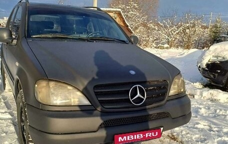 Mercedes-Benz M-Класс, 1998 год, 550 000 рублей, 1 фотография