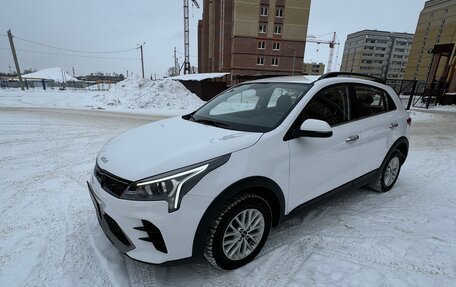 KIA Rio IV, 2021 год, 1 990 000 рублей, 2 фотография